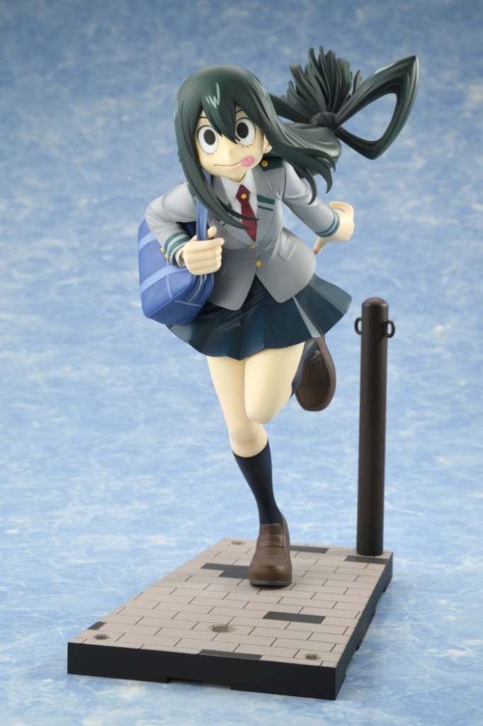 My Hero Academia Tsuyu Asui Uniform Ver 18cm